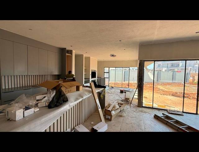 4 BEDROOM HOUSE FOR SALE IN FOUNTAINBROOK ESTATE